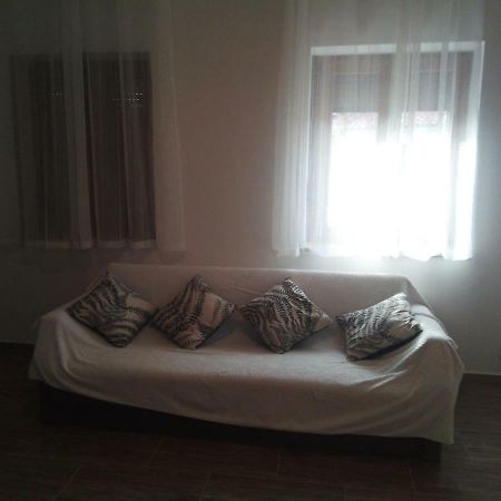 Apartmaji Matazin Črni Kal Dış mekan fotoğraf