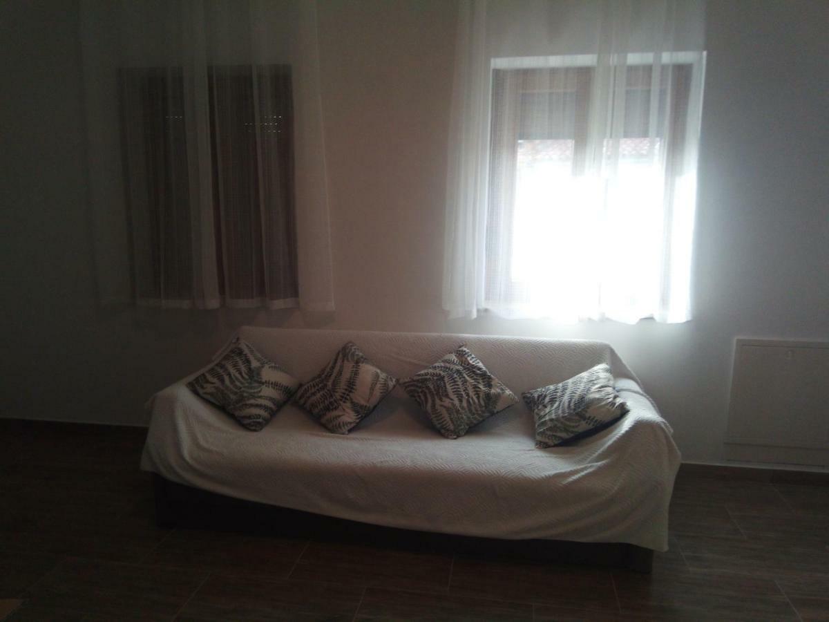 Apartmaji Matazin Črni Kal Dış mekan fotoğraf