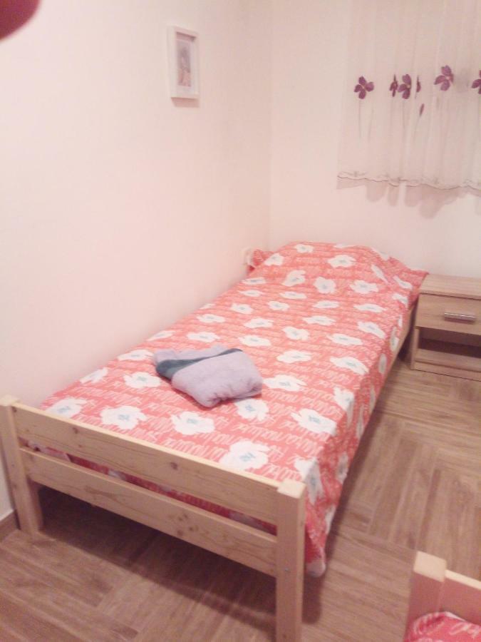 Apartmaji Matazin Črni Kal Dış mekan fotoğraf