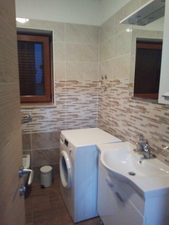 Apartmaji Matazin Črni Kal Dış mekan fotoğraf